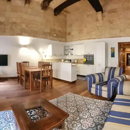 Lejlighed Vallettacharme - 2 Bedrooms Flat In The Heart Of The *