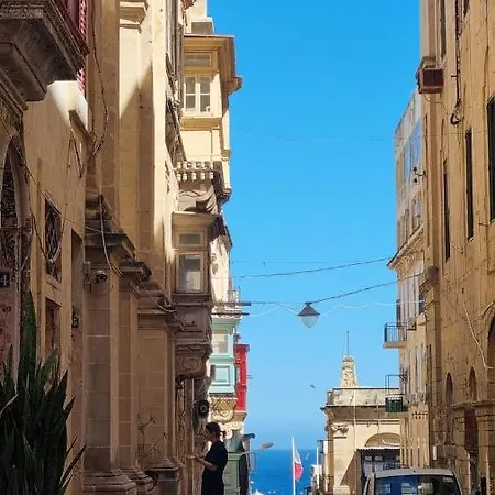 Vallettacharme - 2 Bedrooms Flat In The Heart Of The דירה *