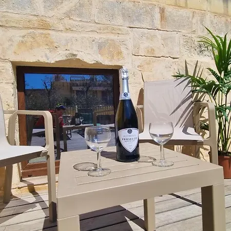 Vallettacharme - 2 Bedrooms Flat In The Heart Of The