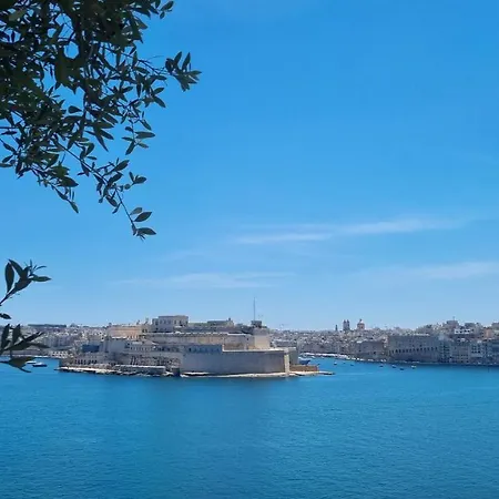 Daire Vallettacharme - 2 Bedrooms Flat In The Heart Of The *