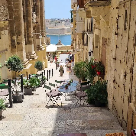 Vallettacharme - 2 Bedrooms Flat In The Heart Of The