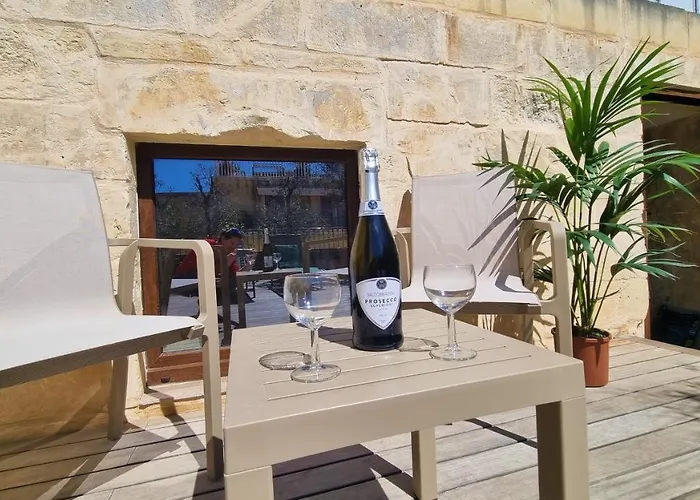 Vallettacharme - 2 Bedrooms Flat In The Heart Of The